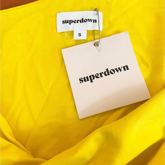 Superdown Anna Ruched Top One Shoulder in Yellow Size Small - Picture 5 of 6